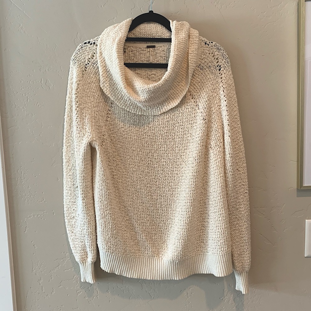 Free People Cowl/ off shoulder XS
